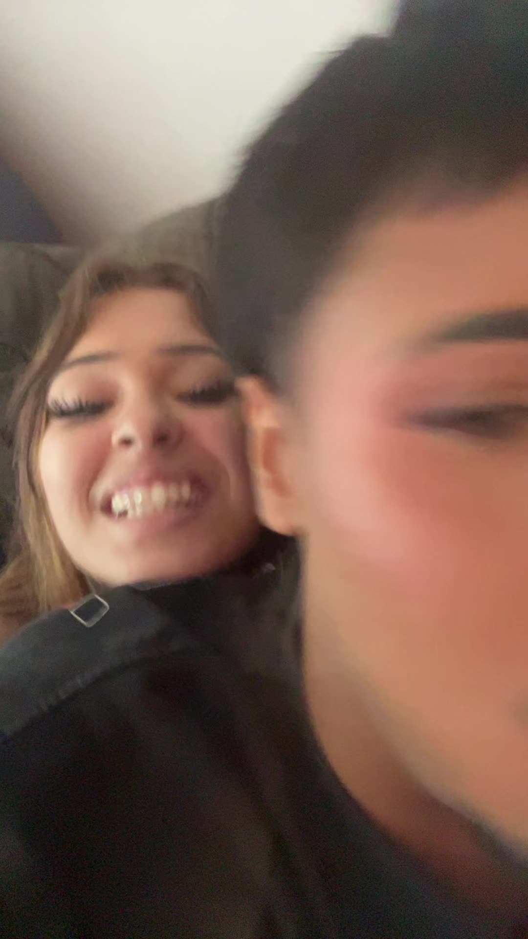 @🧟