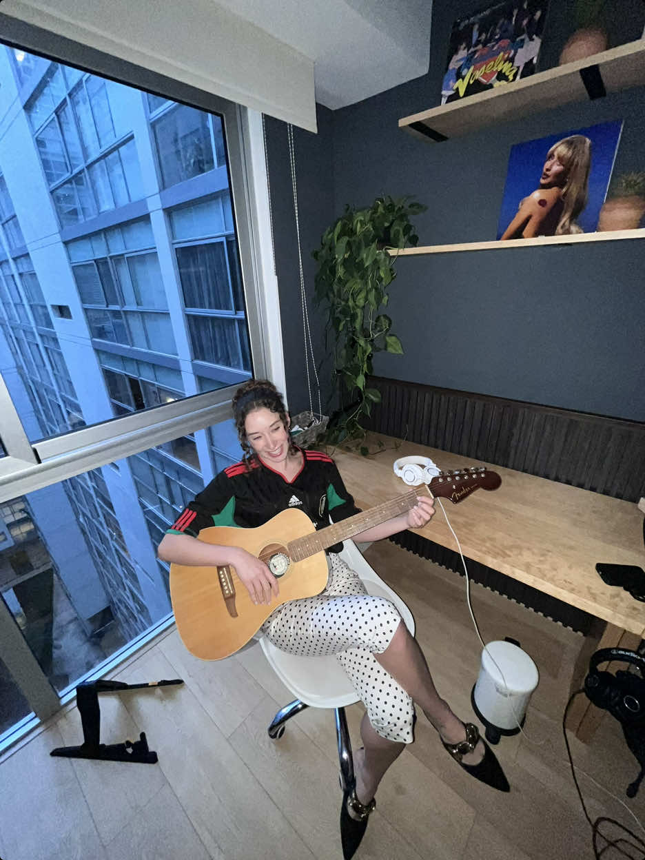 @desireemedina_music