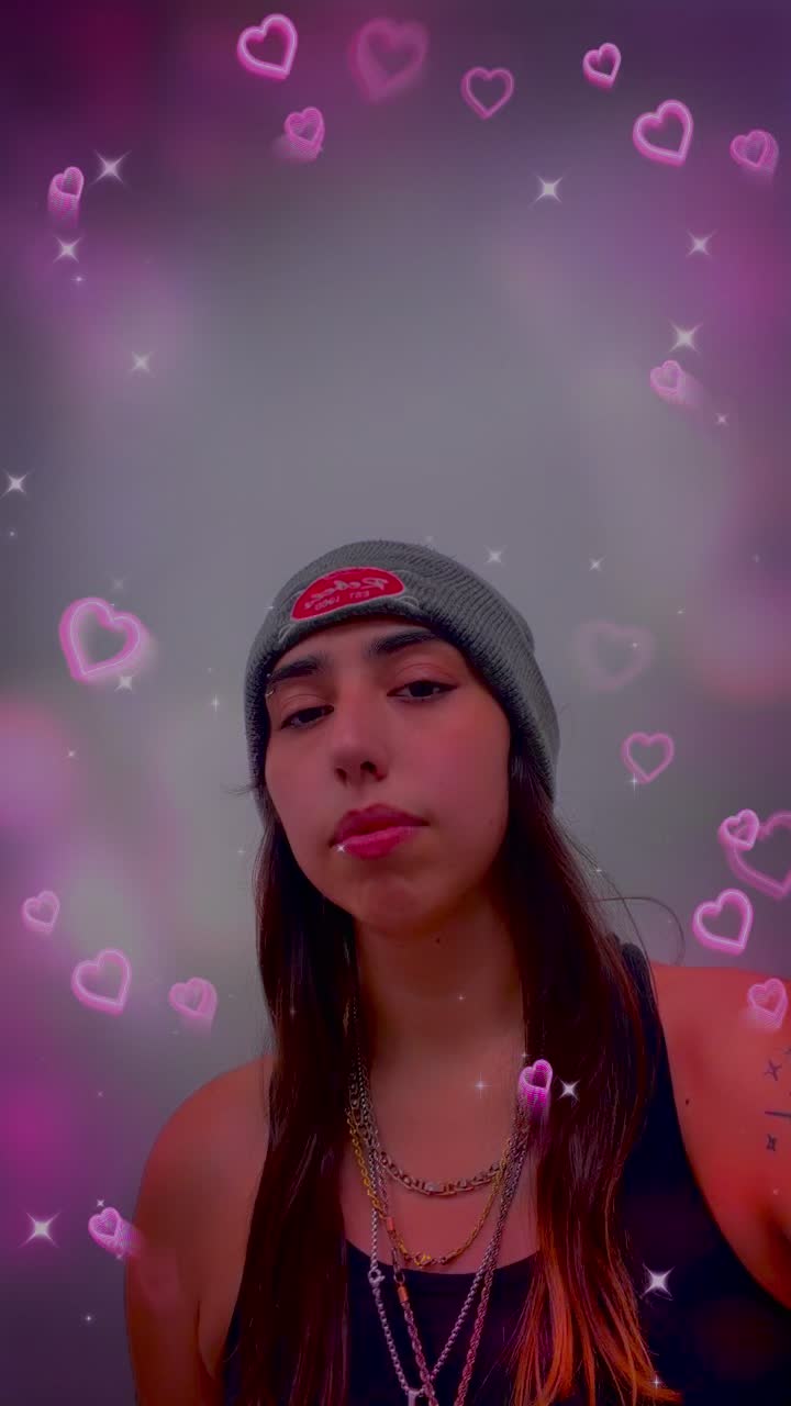 @April ๐๐๐น