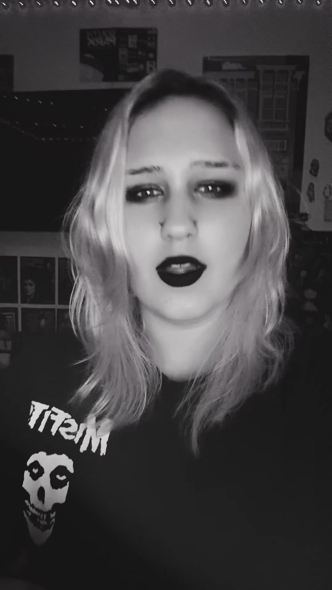 @cн&alpha;яℓєу🦇