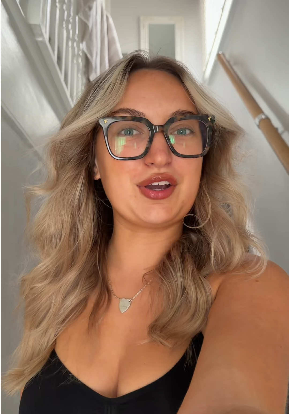 @katiegell_