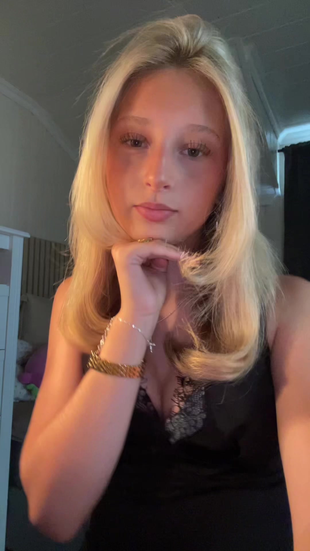 @Nicolineasland
