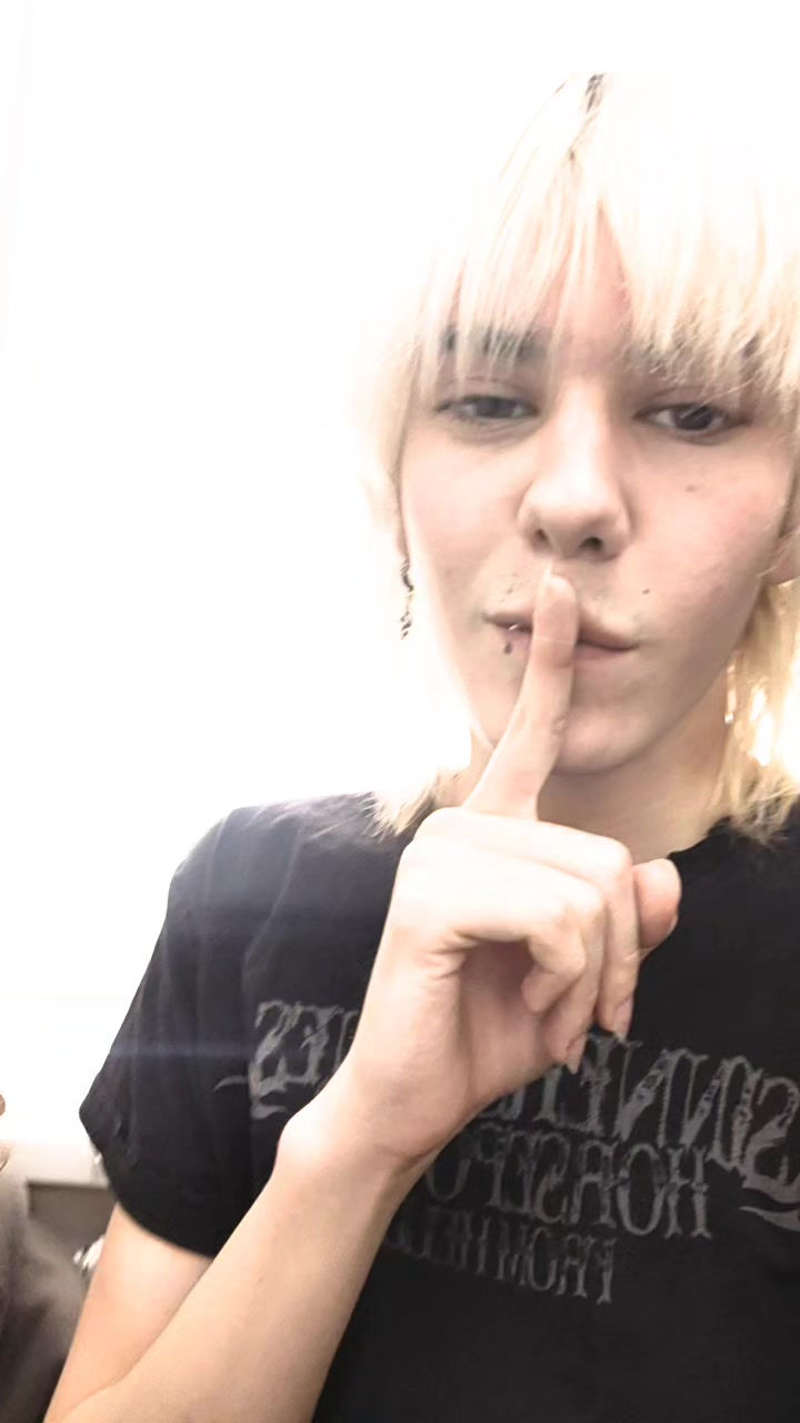 @^^