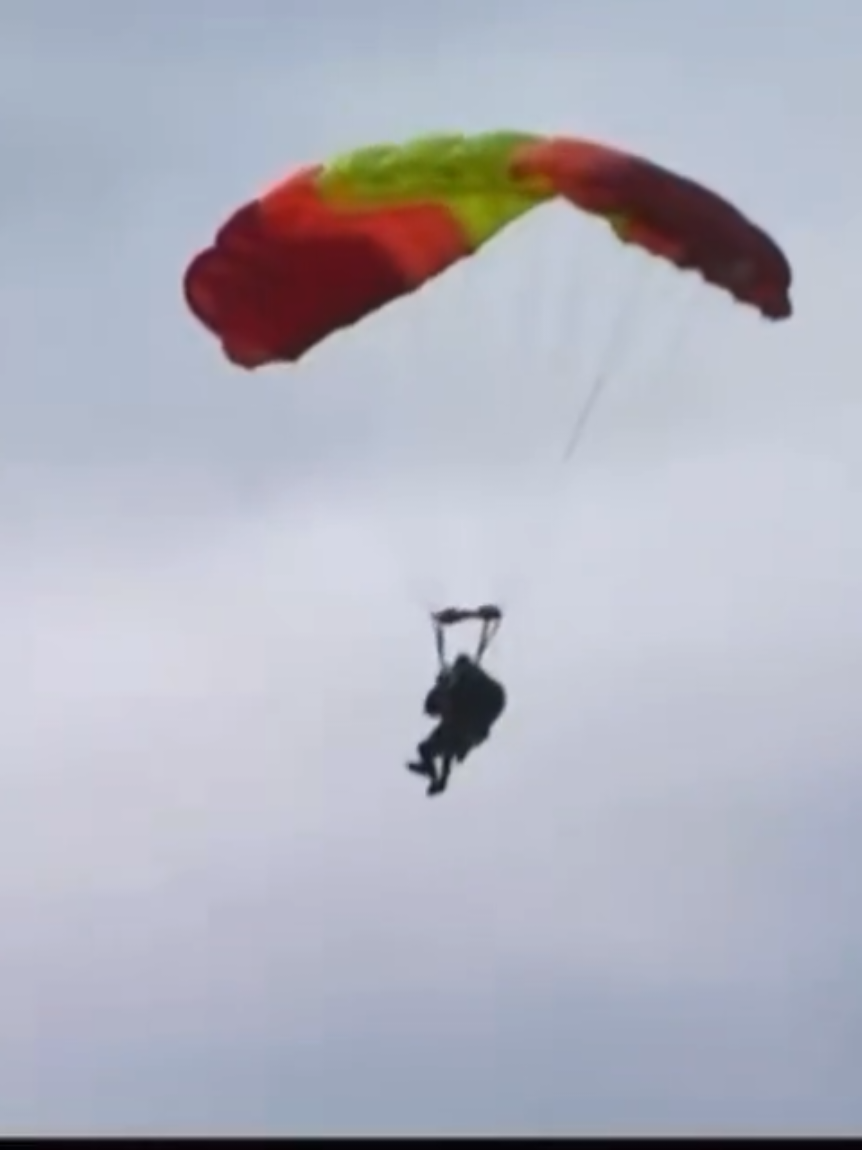 @Love_Wins_💞
