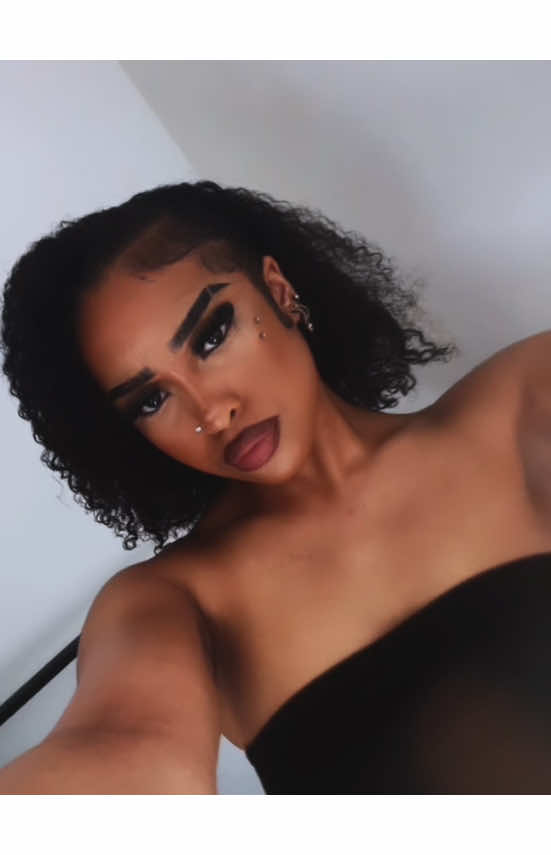 @shania_henryyy