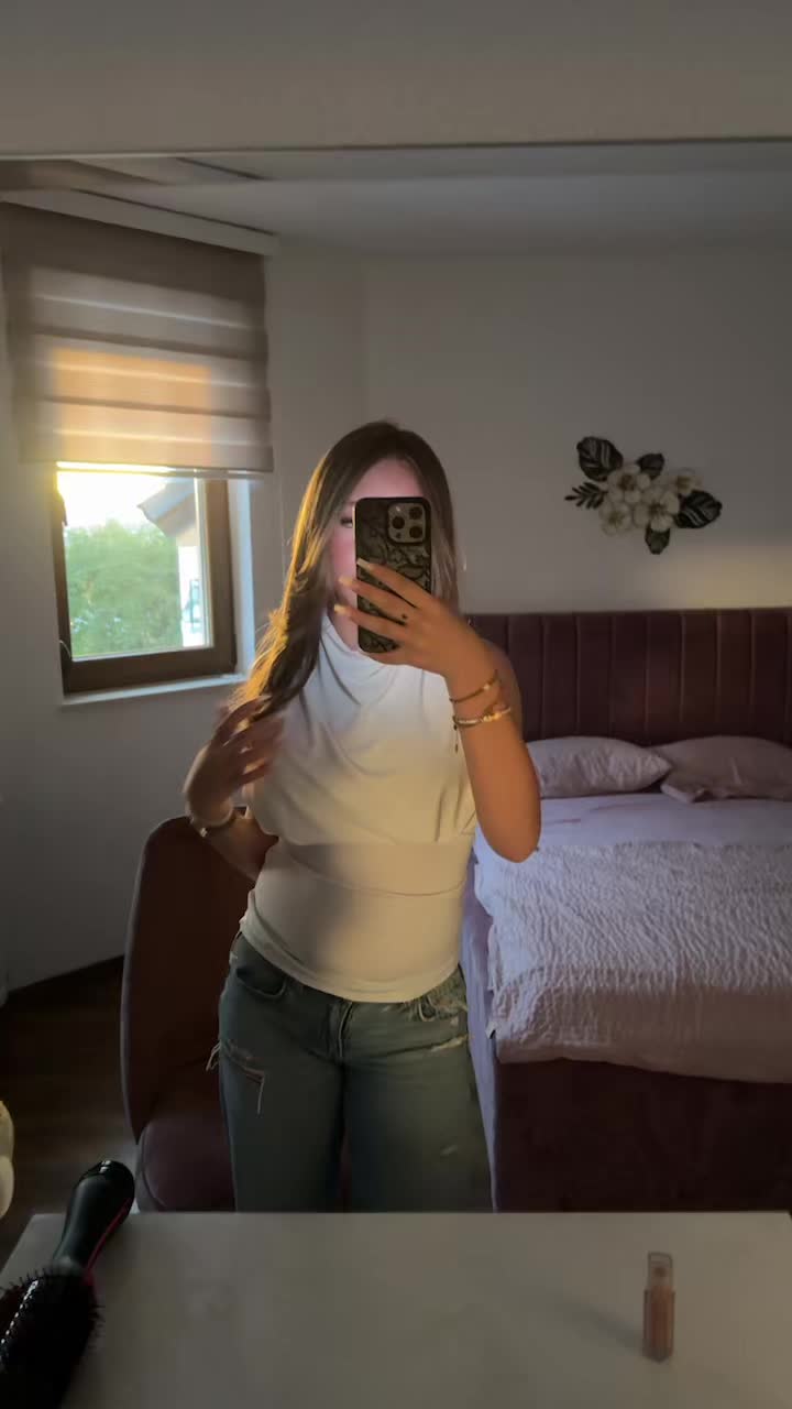 @𑣲𝐃