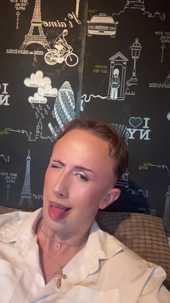 @Lukey💋🎀🦋⚡️🎧
