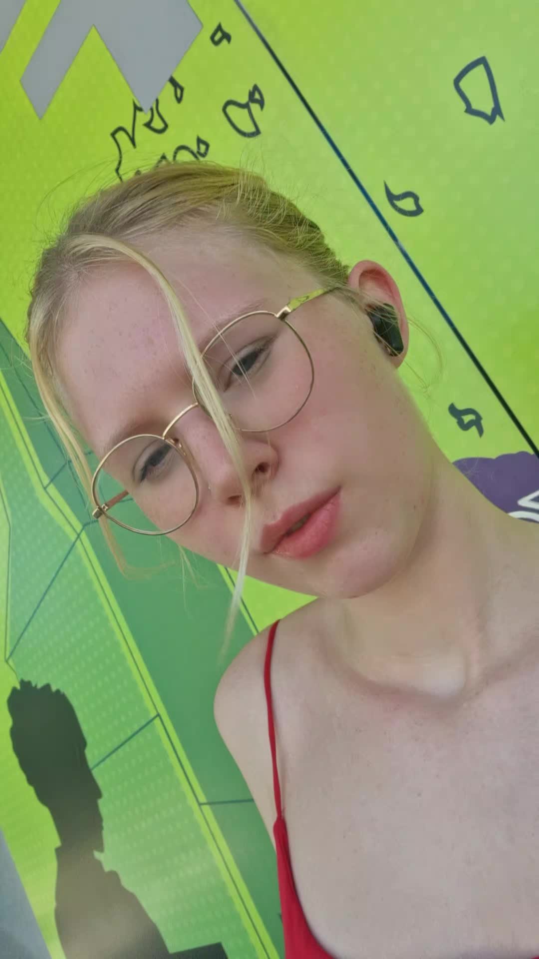 @leaslife18