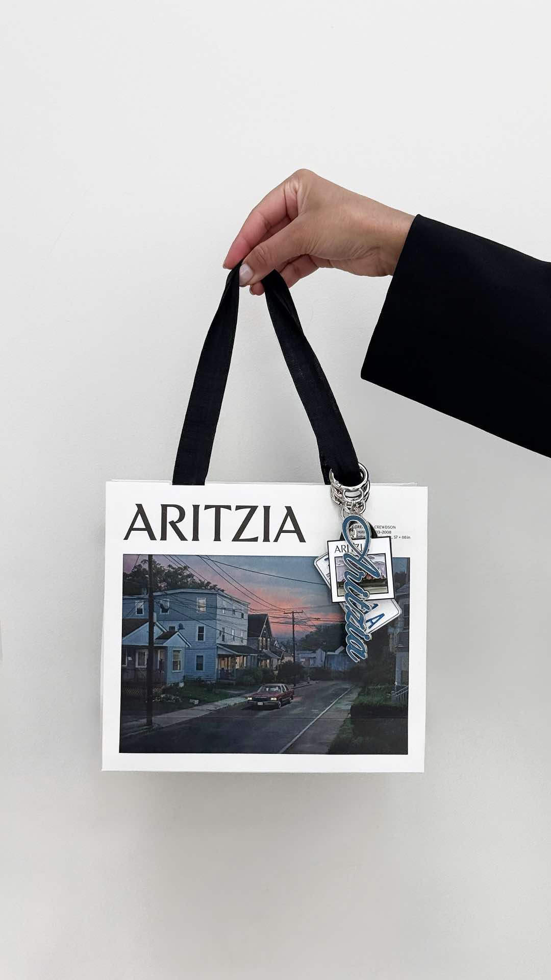 @Aritzia