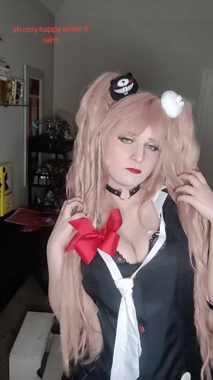 @Cosplayer antics