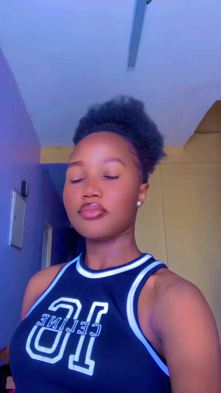 @ᥫ᭡ 𝓙𝓸𝔂 ✦ 🫧
