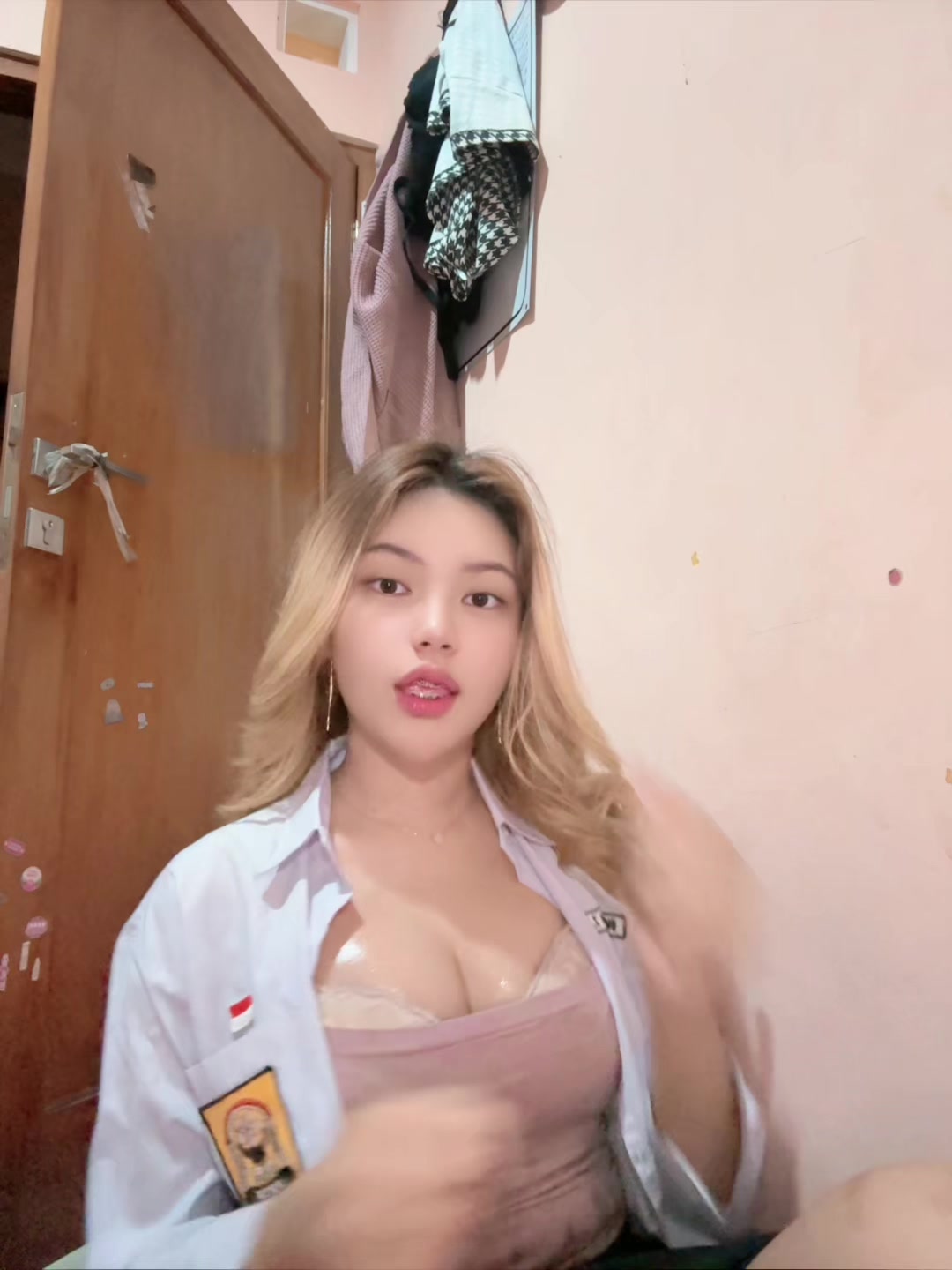 @user85437746199