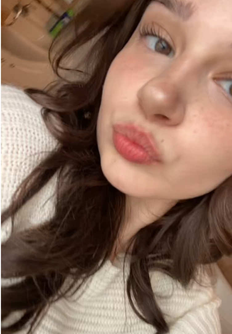 @Ashley Valxo