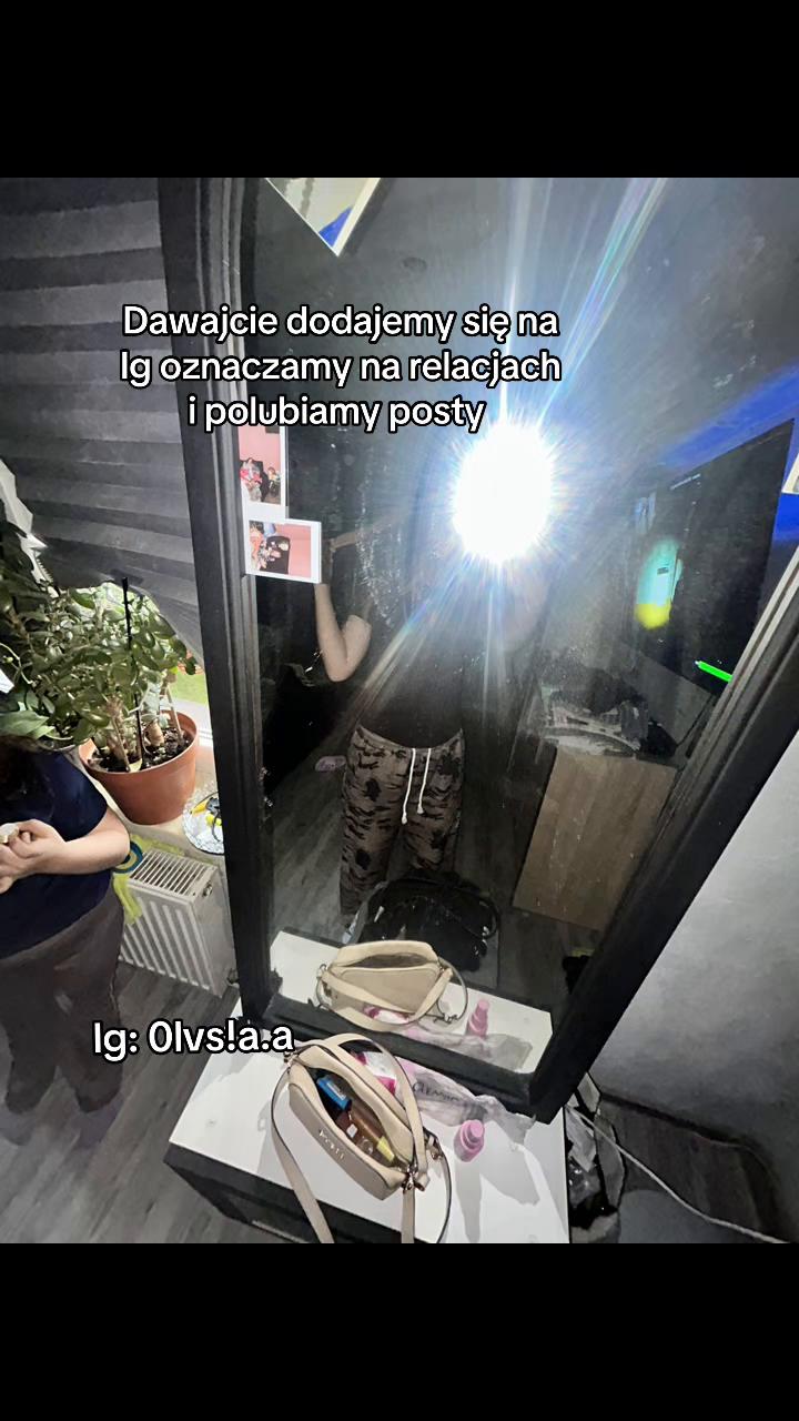 @_bl0ndynaa._