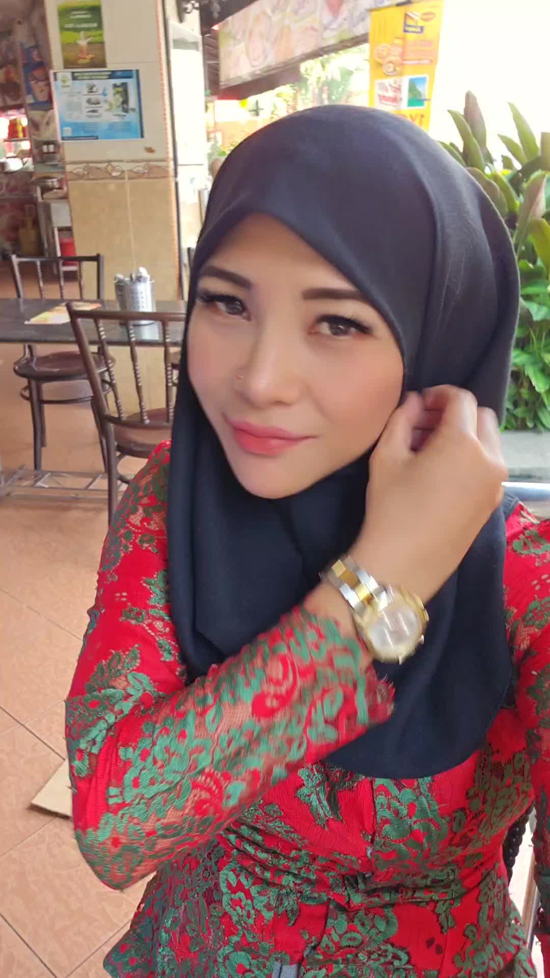 @Anoorsafieyah