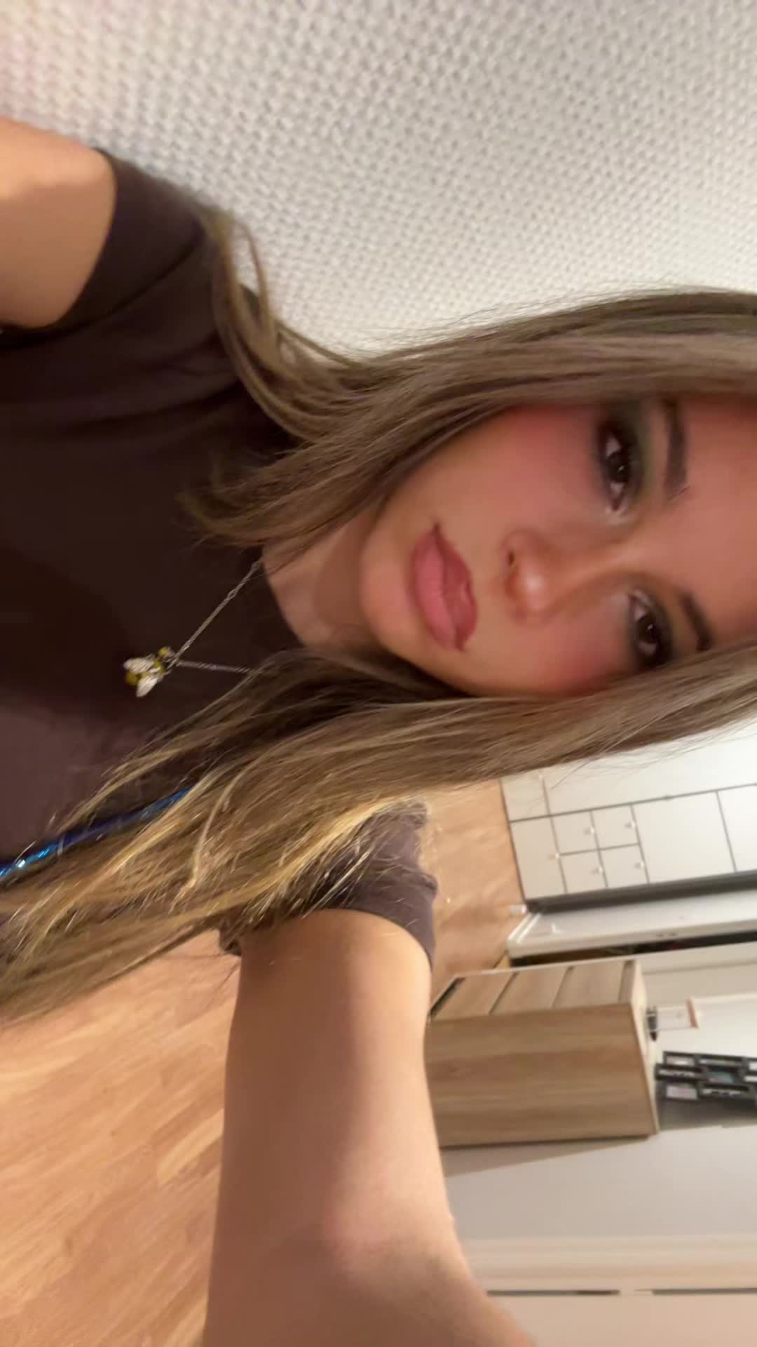 @lo
