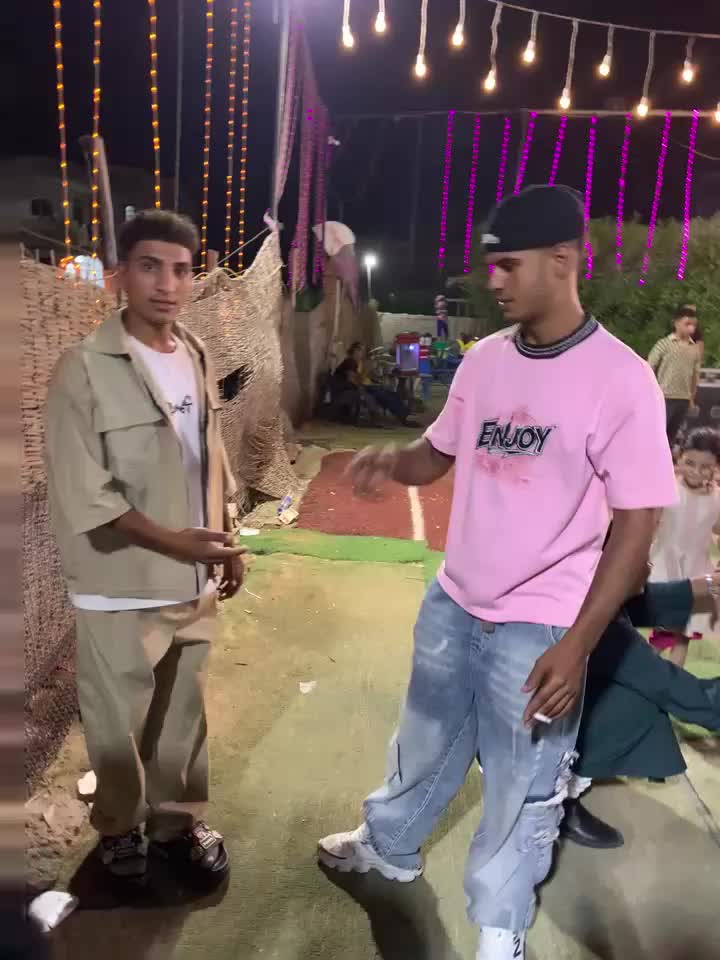 @اوكـــــــــا ابو قلب ابيض 🤍