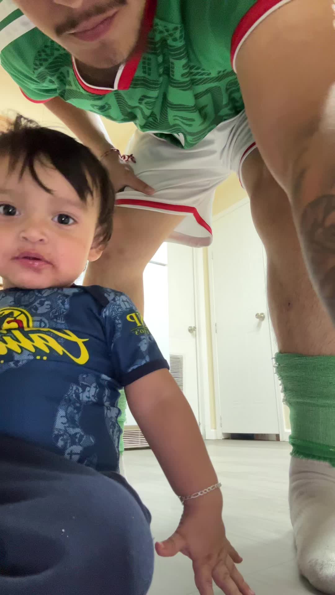 @POLLITO 🐣