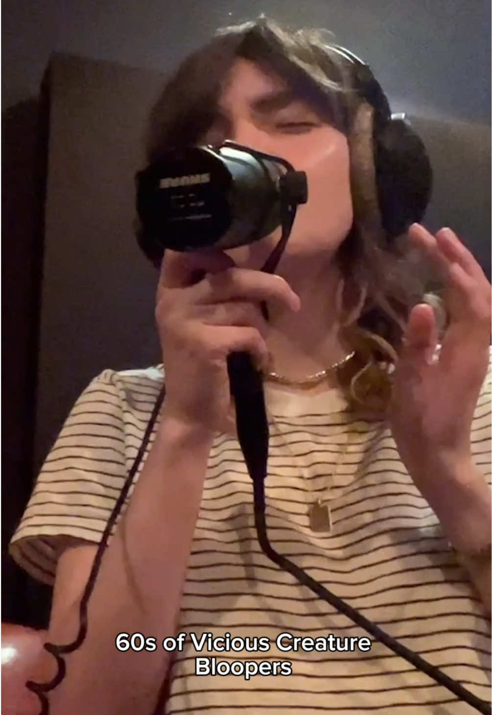 @Lauren Mayberry