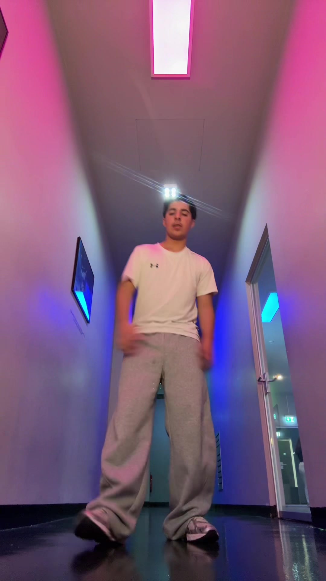 @𝐄𝐦𝐫𝐞