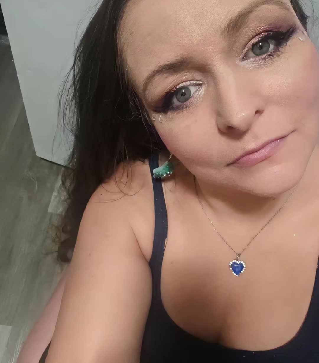 @KimCroft🧸🌹💙🎸🐋🐬🦋😈👻☘️🔥
