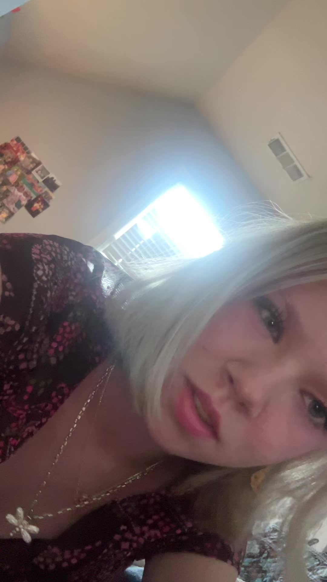 @neoncat_officalboi
