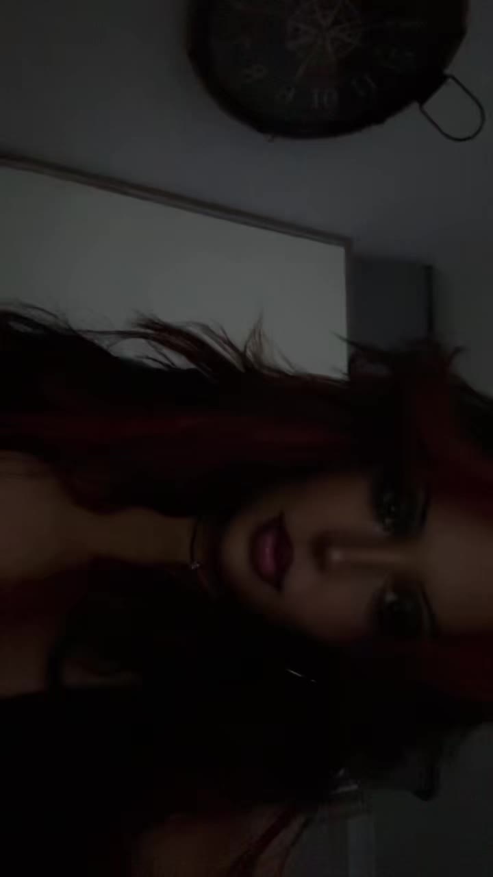 @🕷️🖤Bella🖤🕷️