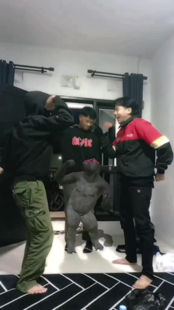 @Jeje