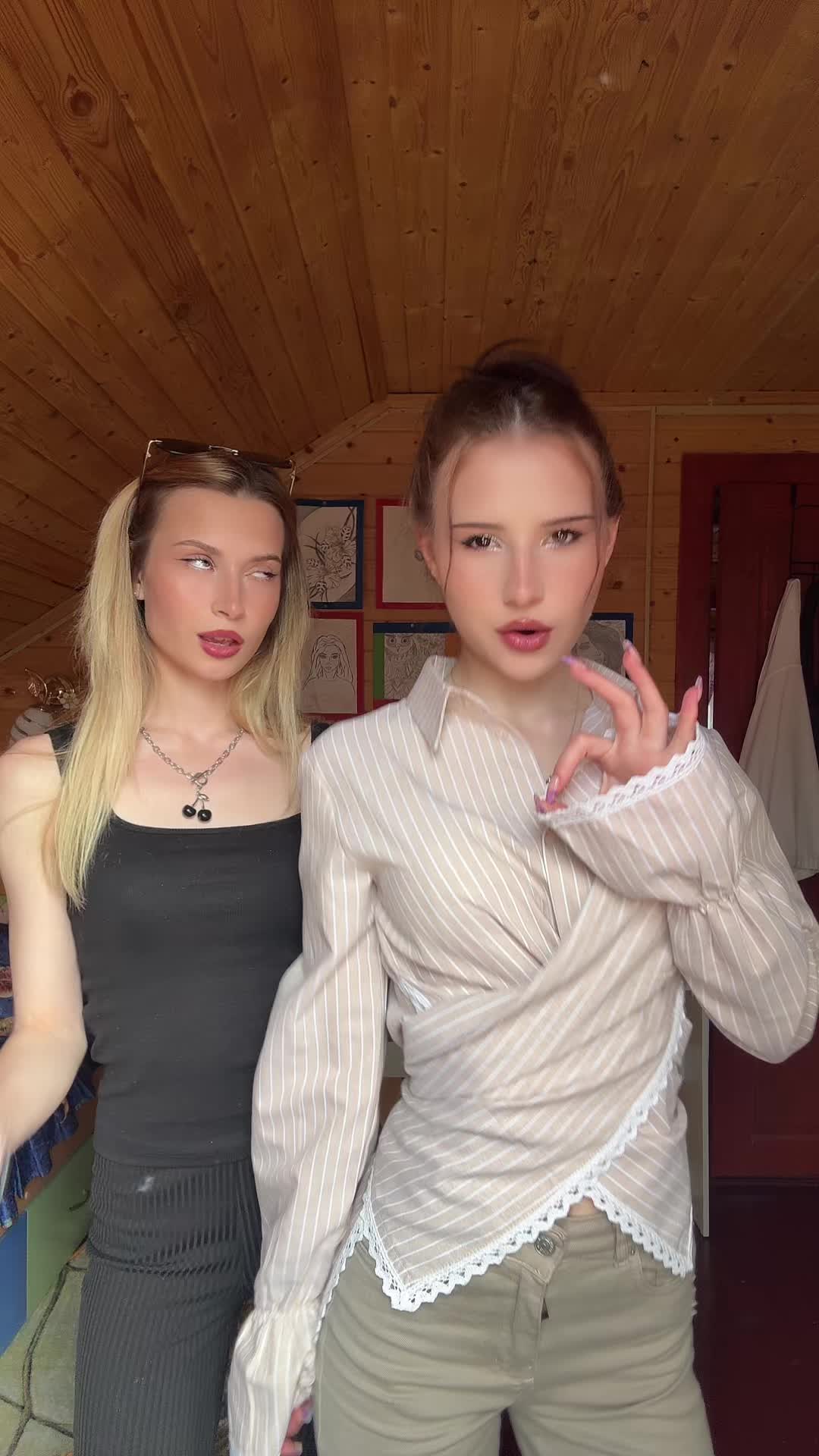 @Юлька🎀