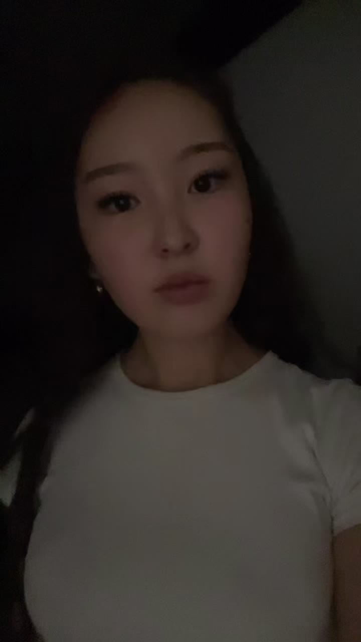 @назю