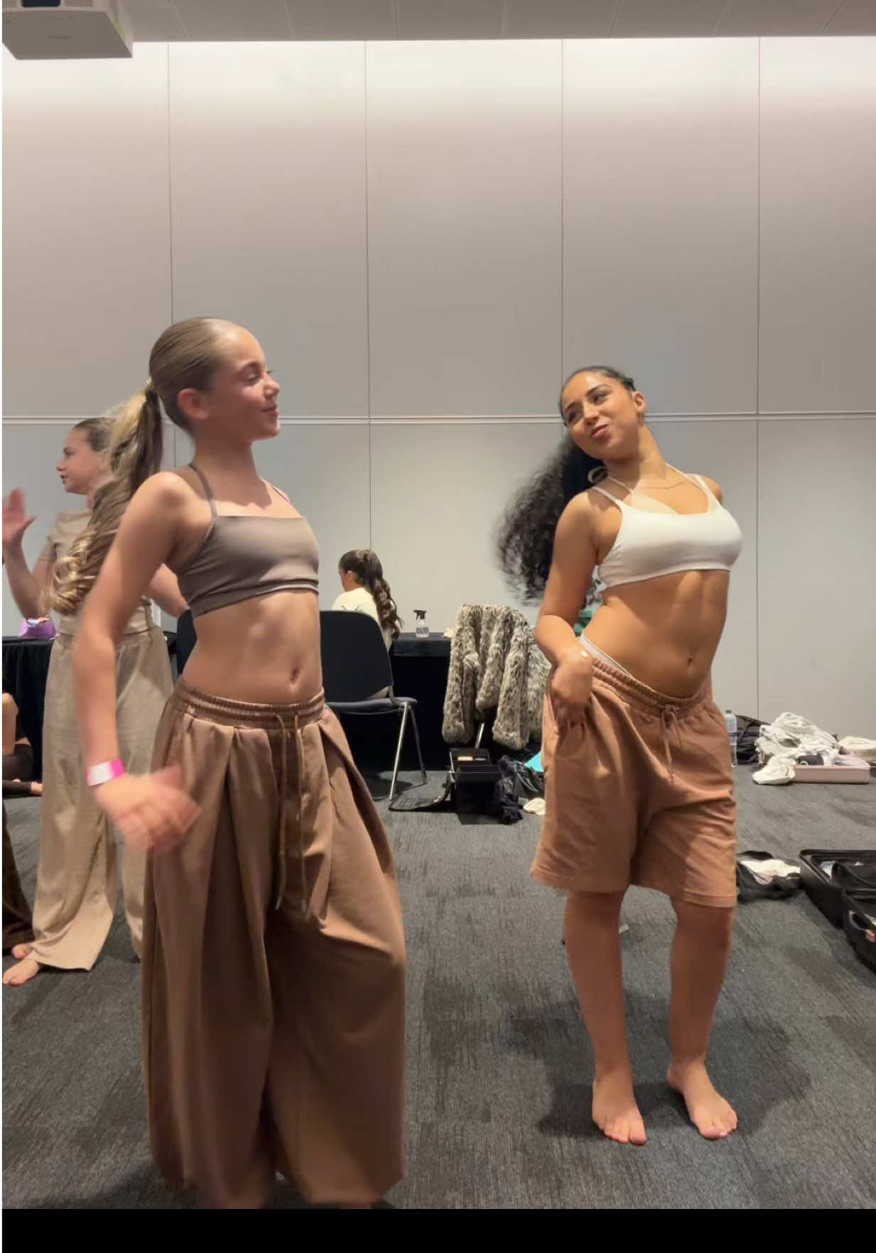 @MissHattiebeuandMumtoo🪽