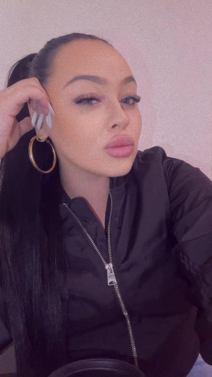 @Denyy