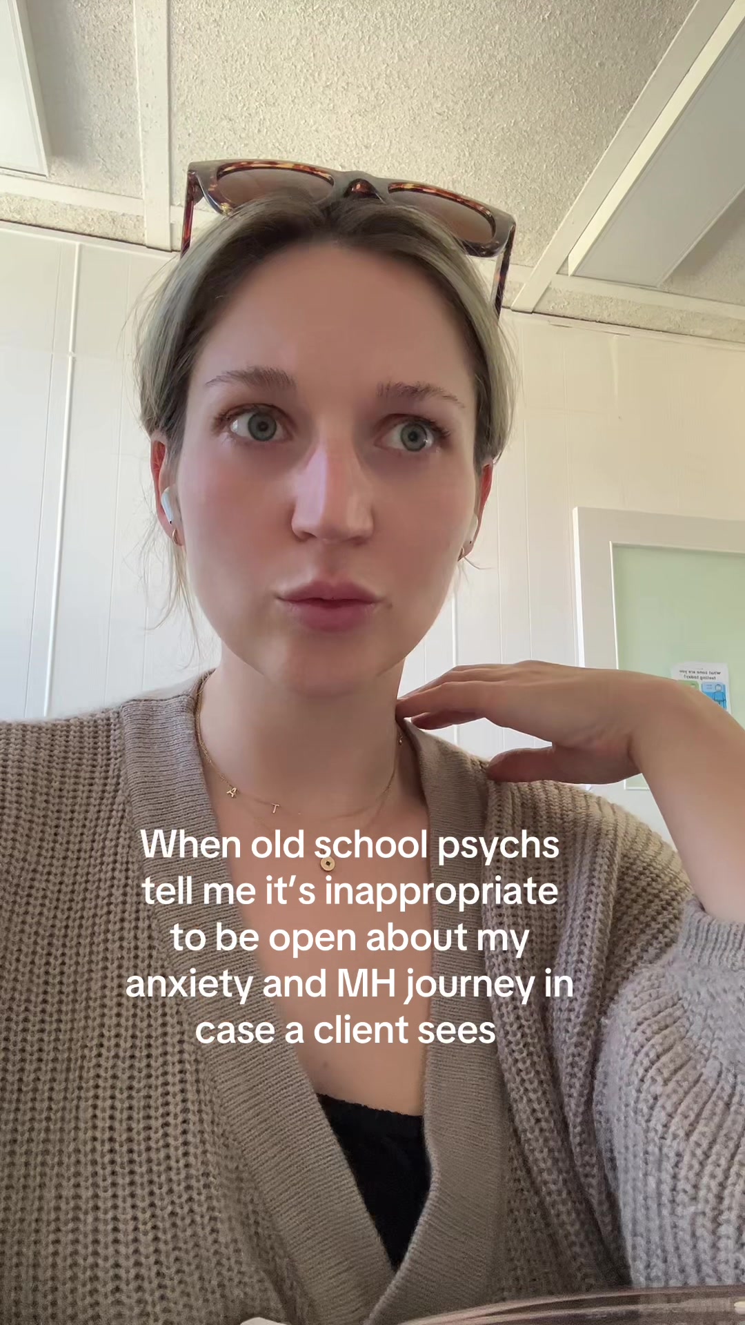 @Theanxiouspsych
