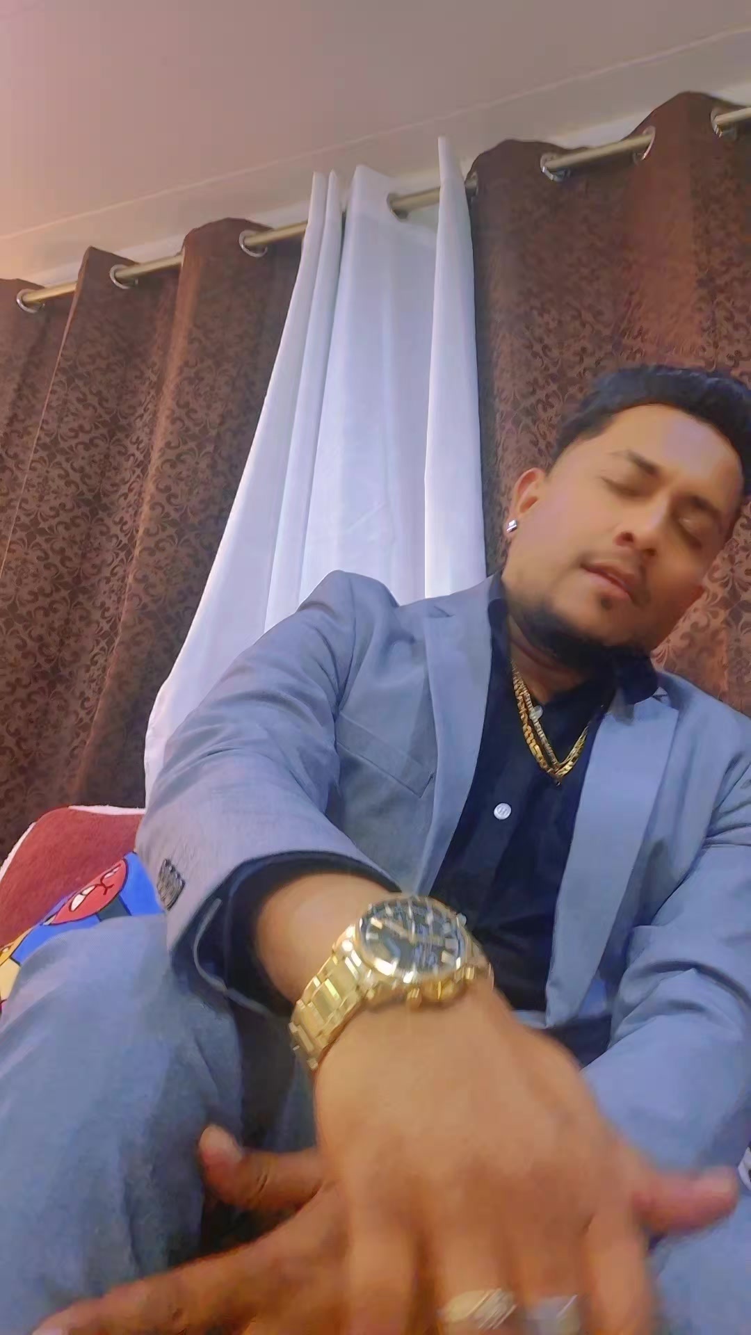 @Vinz Chand