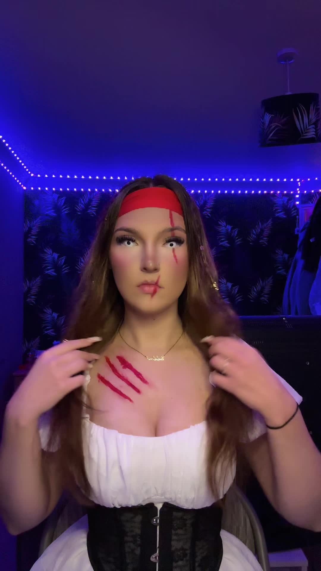 @Ella🍎