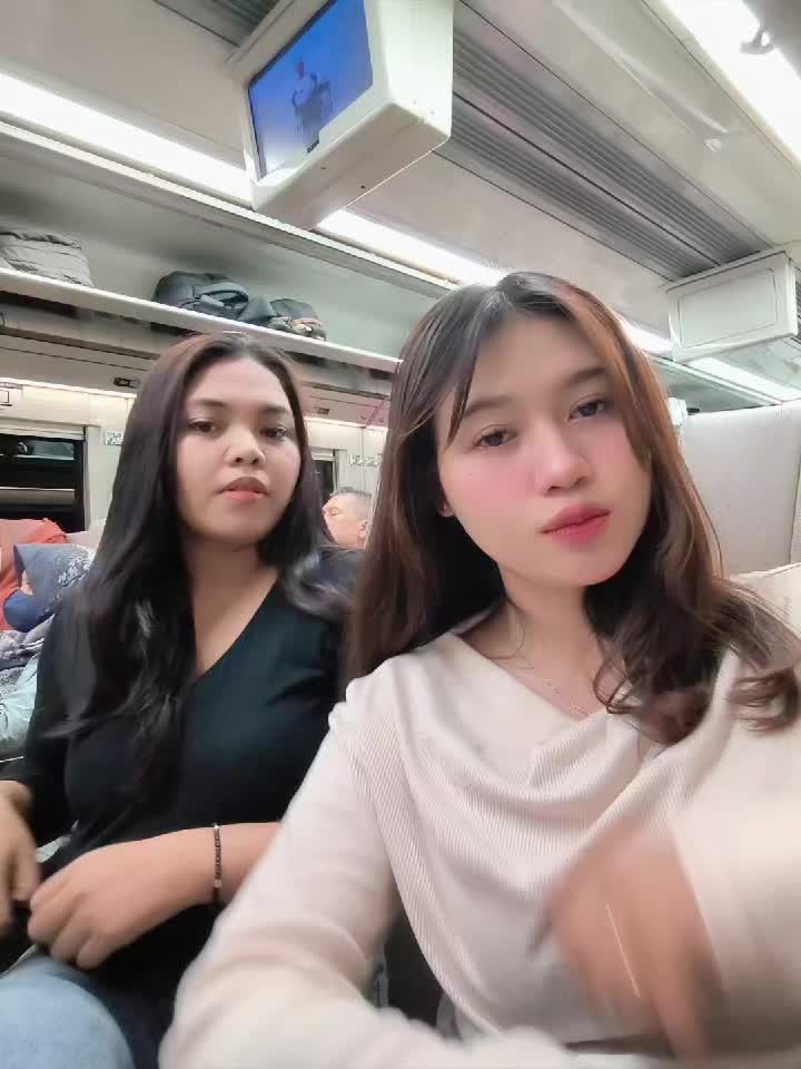 @sweetnesslylly