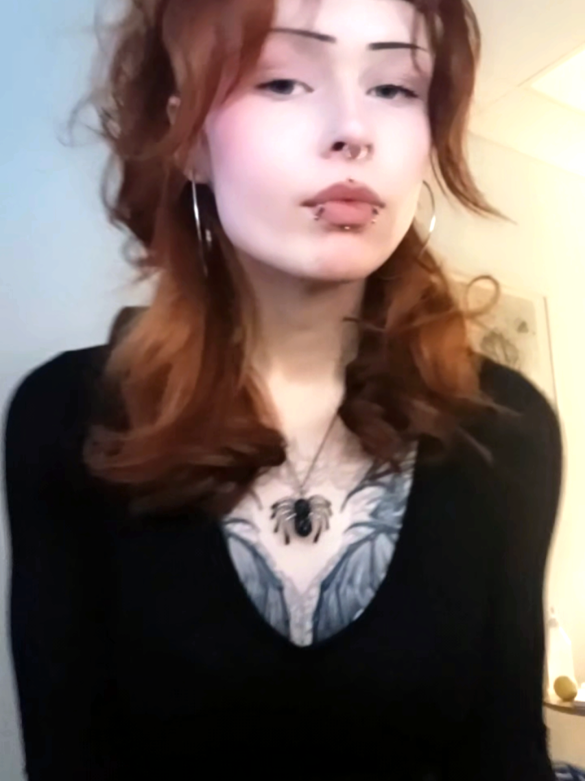 @𝕾𝖆𝖗𝖆 𝖑𝖗 𝖓𝖌𝖙 🖤