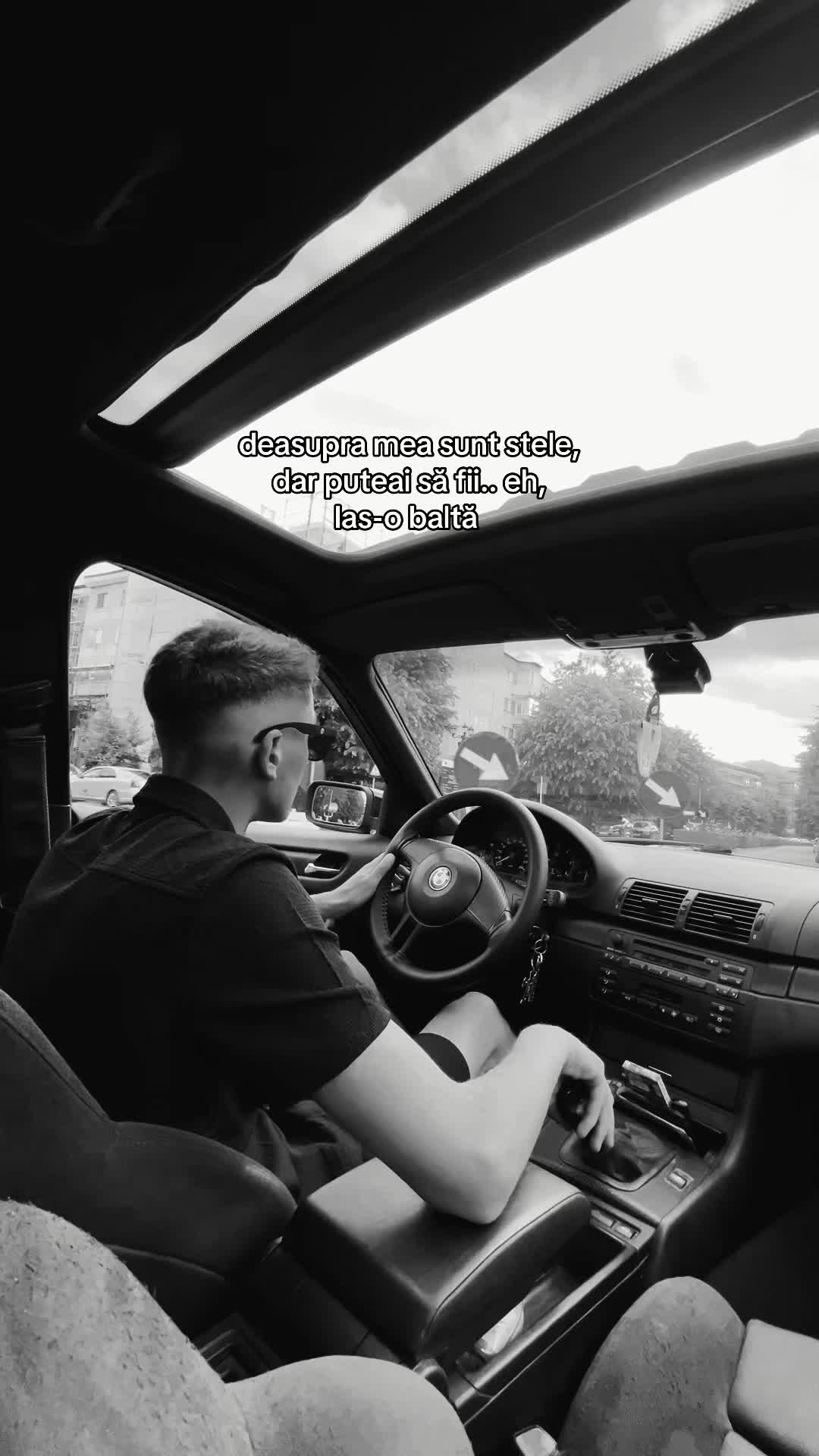 @𝐒