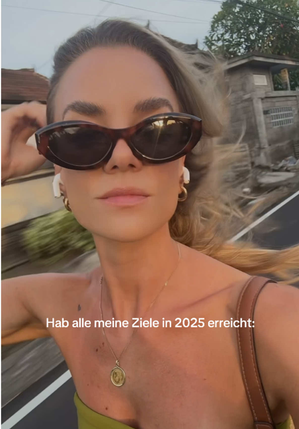@Sabrina