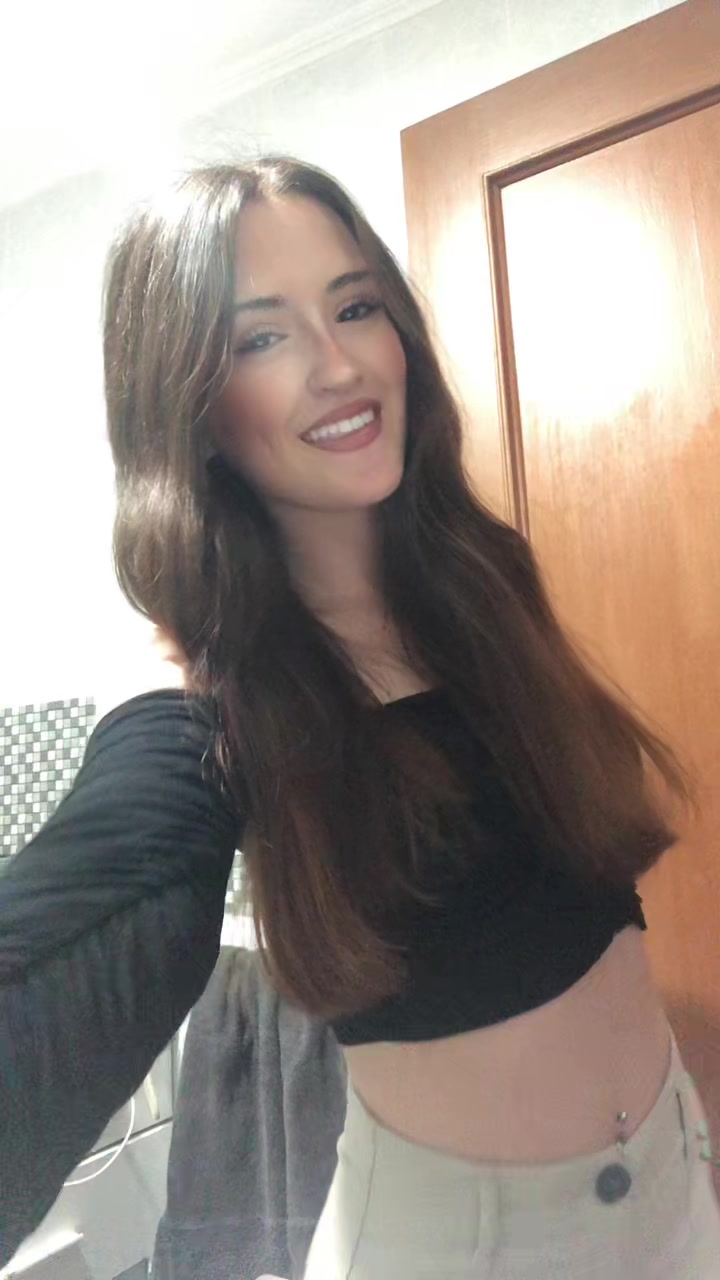 @Evelyn López
