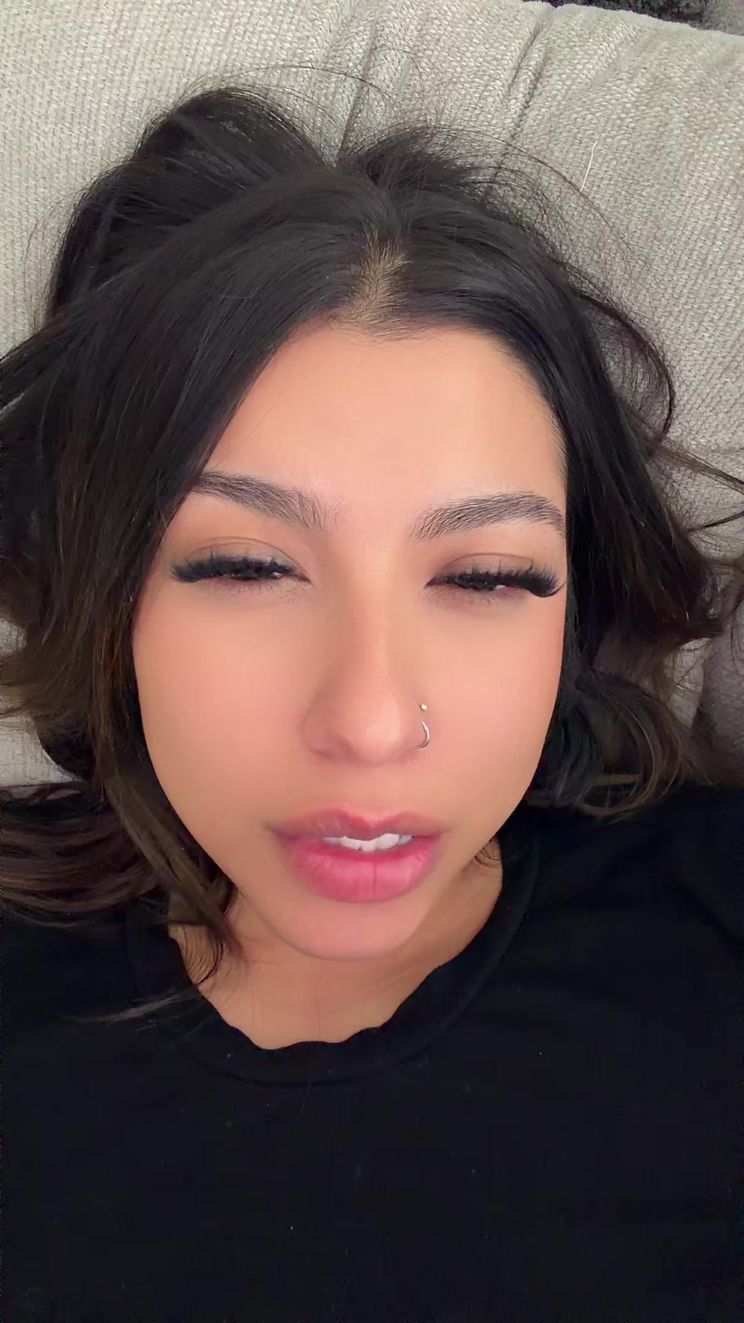@karelyflrs