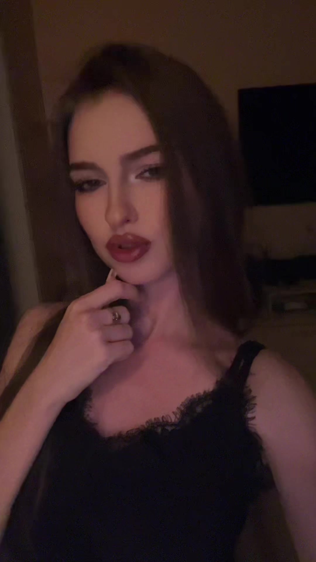 @꧁𝔸𝕃𝕀𝕊𝔸꧂
