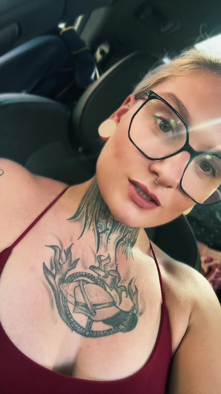 @Ena