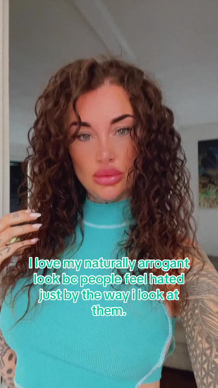 @Rosey🖤