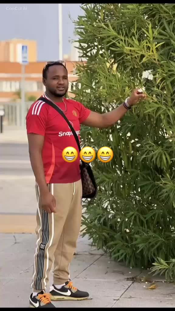@Parisien ✌️🇪🇸☑️🇬🇲