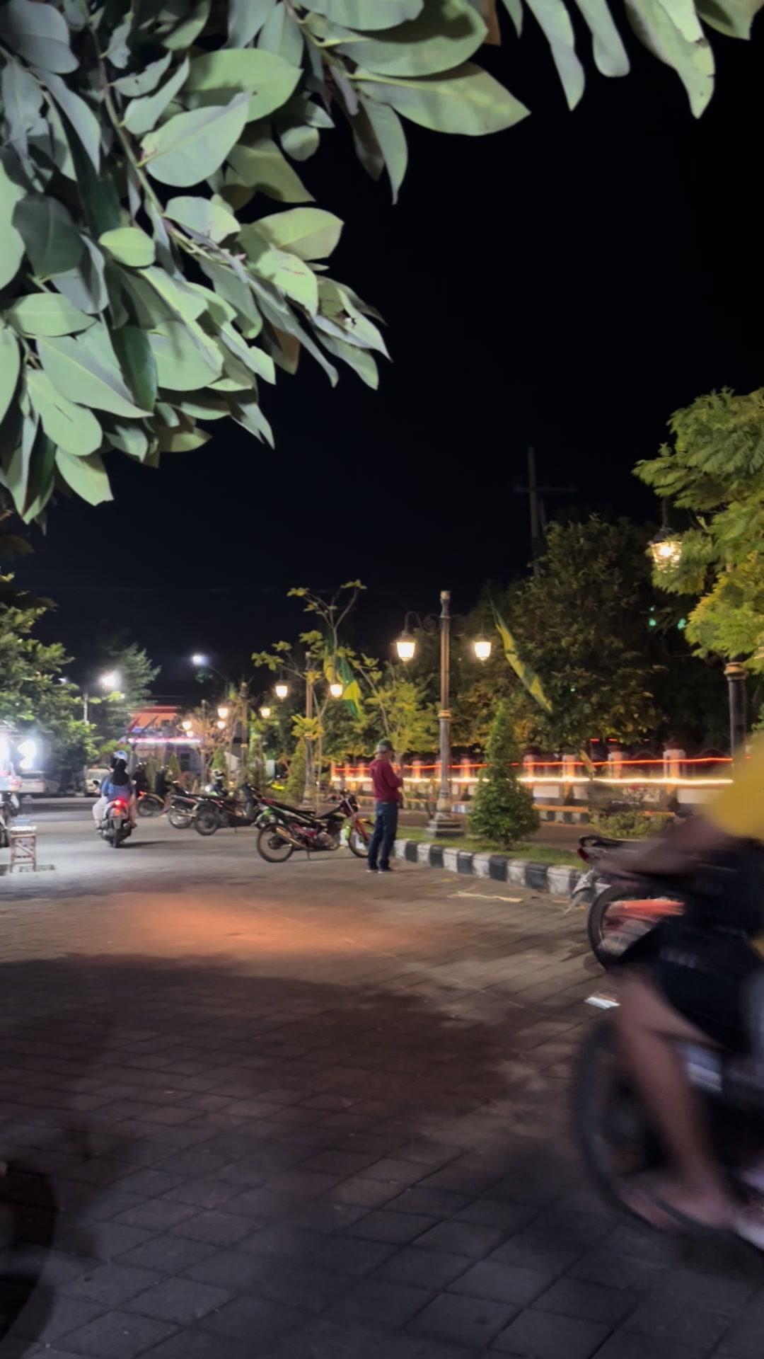 @Hiburan caruban