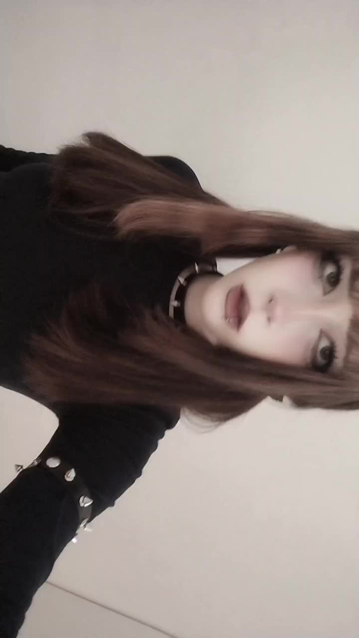 @:x