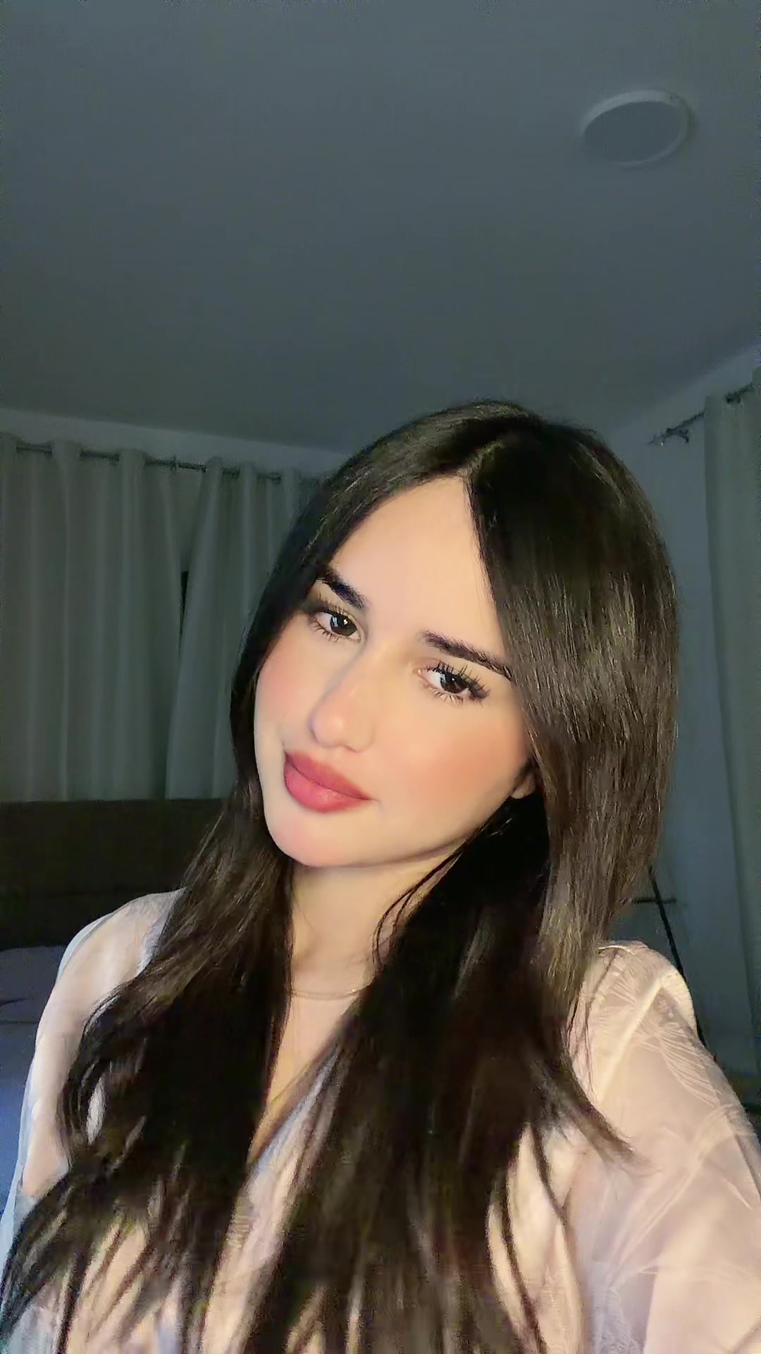 @𝒮𝒾𝒶✨