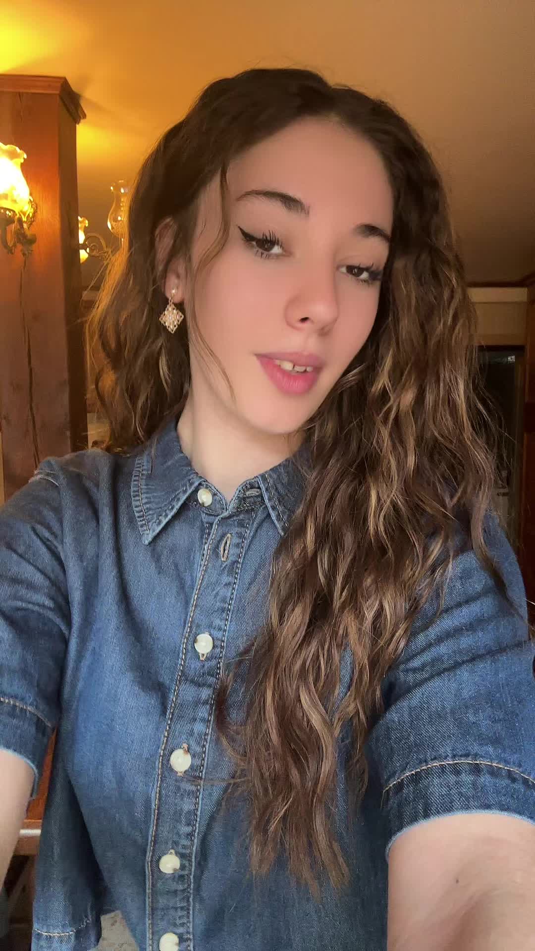 @𝒞𝒶𝓂𝒾𝓁𝓁𝑒 𖥟