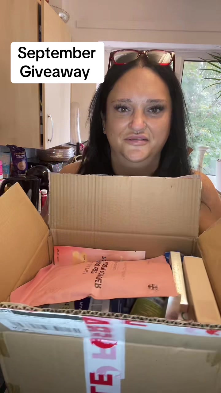 @charley giveaway queen 👸